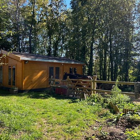 Gites Du Bois Des Perruches Saint-Vincent-des-Bois Bagian luar foto